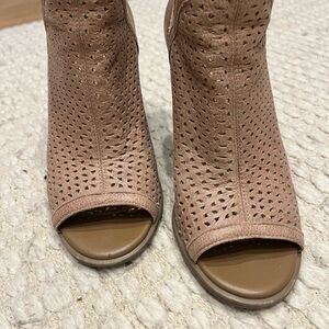 Lucky brand Livey shoes - good used condition